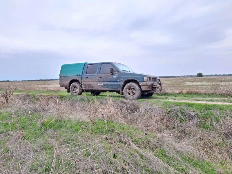 Isuzu Trooper ПИКАПА Е ПЕРФЕКТЕН ОБСЛУЖЕН ОТ-ДО БРАКУВАН  - 4500 лв. / 2300.81 € - 63060598 1
