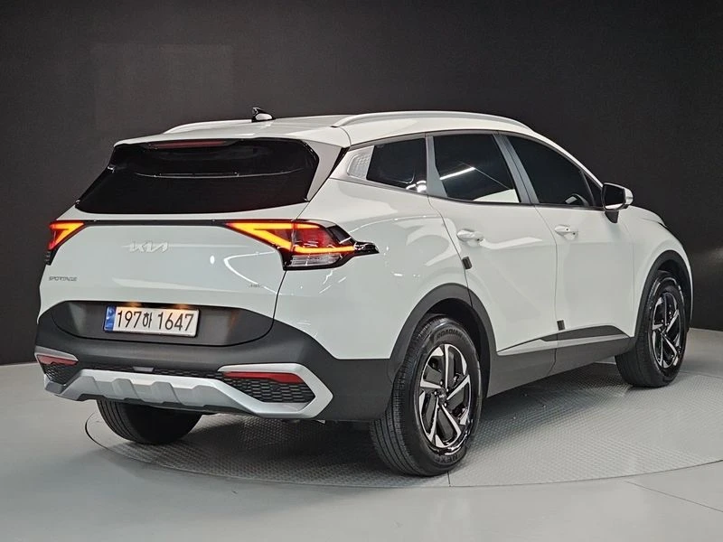 Kia Sportage 2.2 Hybrid !!!Най висок клас оборудване!!!, снимка 4 - Автомобили и джипове - 55739160