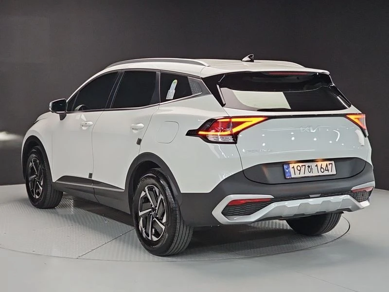 Kia Sportage 2.2 Hybrid !!!Най висок клас оборудване!!!, снимка 3 - Автомобили и джипове - 55739160