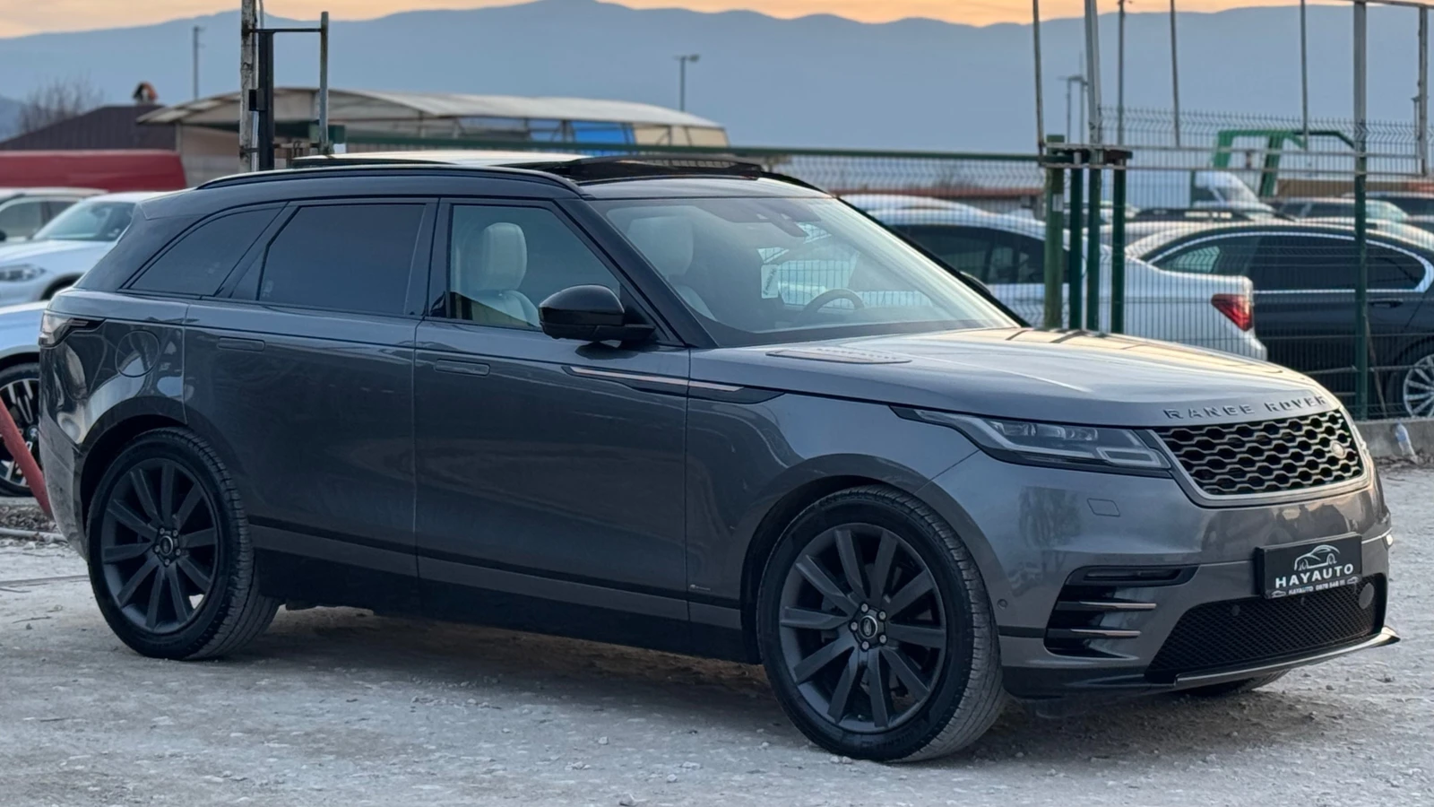 Land Rover Range Rover Velar 3.0d= D300= SE= R-DYNAMIC= SOFT CLOSE= KEYLESS= 36 - изображение 3