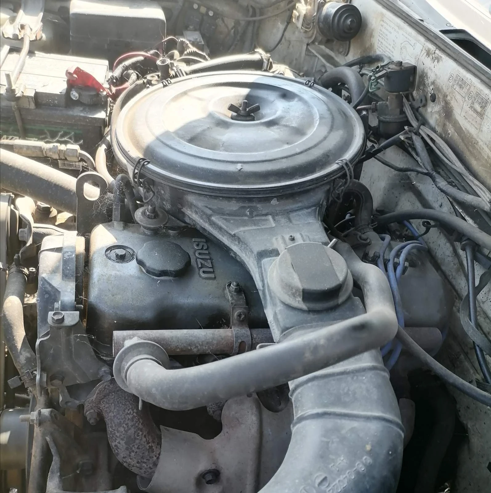 Isuzu Trooper ПИКАПА Е ПЕРФЕКТЕН ОБСЛУЖЕН ОТ-ДО БРАКУВАН  - изображение 8