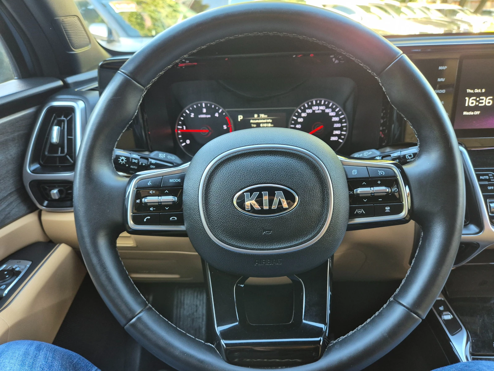 Kia Sorento 2.2 CRDI 4X4 - изображение 10