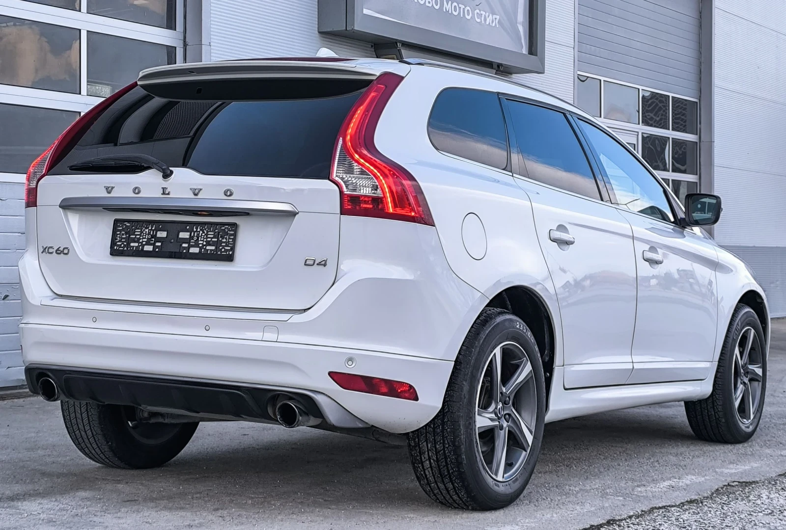 Volvo XC60 2.0D R-DESIGN NAVI ����  | Mobile.bg � ����������� 4