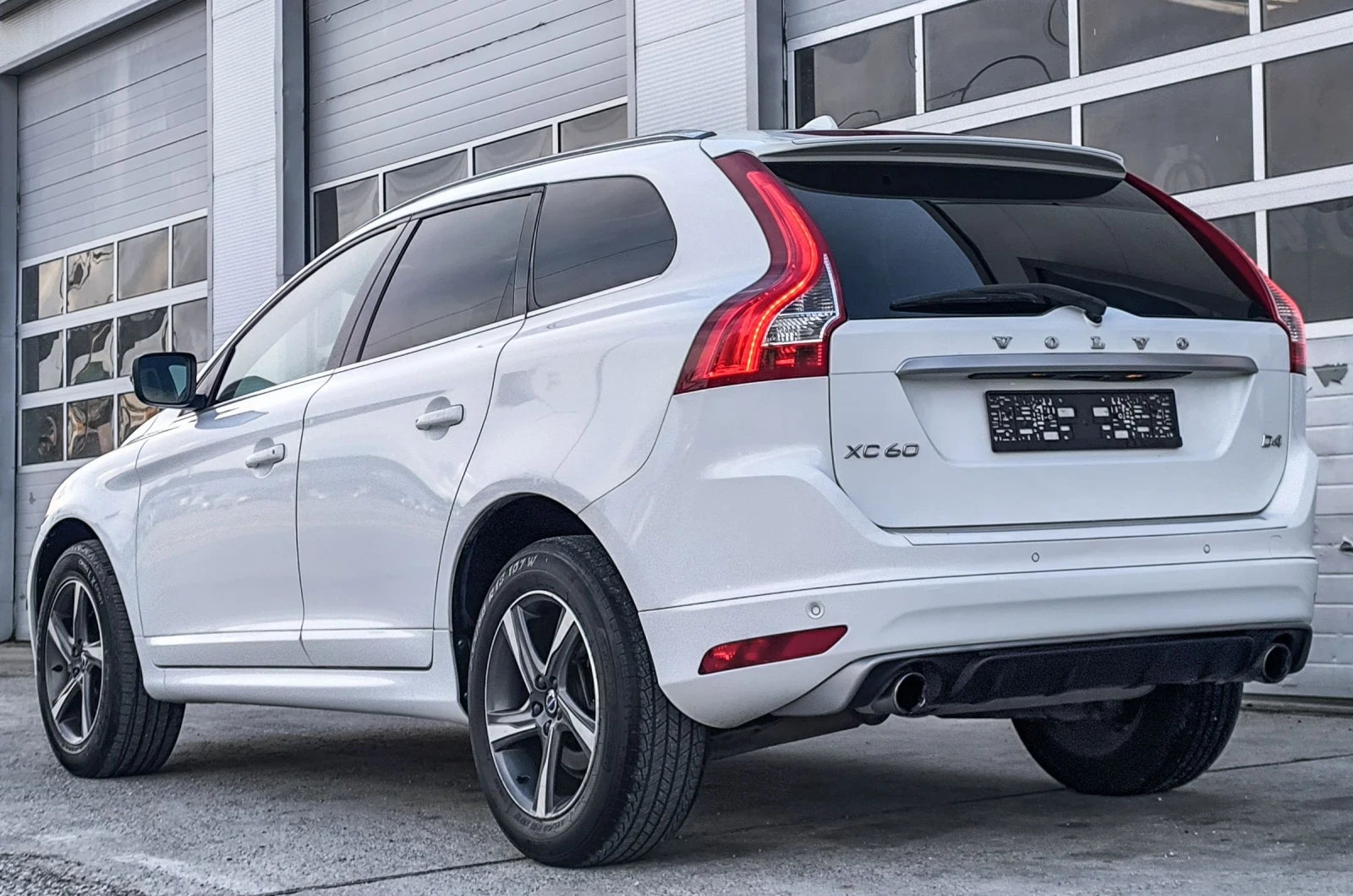 Volvo XC60 2.0D R-DESIGN NAVI ����  | Mobile.bg � ����������� 5
