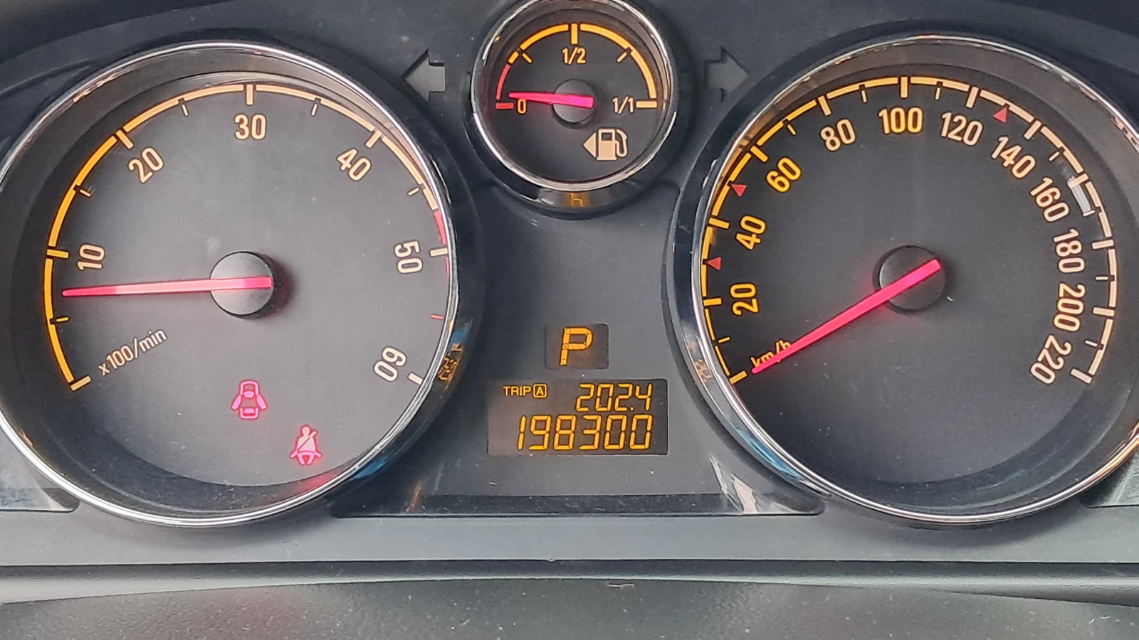 Opel Antara 4X4 COSMO FULL РЕАЛ КМ ИЗКЛЮЧИТЕЛНА СЕРВИЗ КНИЖКА, снимка 10 - Автомобили и джипове - 54526065