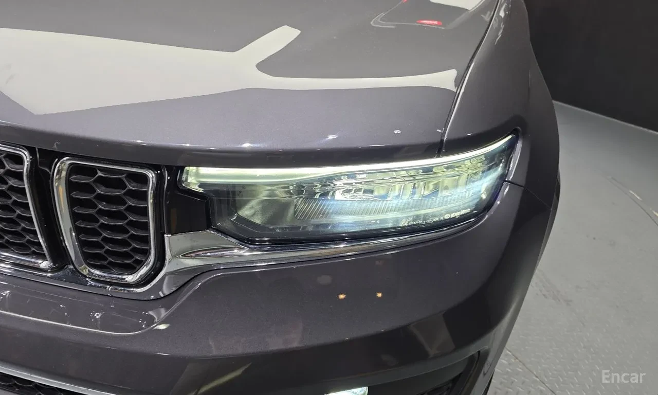 Jeep Grand cherokee L Overland| Кожа Nappa | Панорама | 360 Каме, снимка 13 - Автомобили и джипове - 54970398
