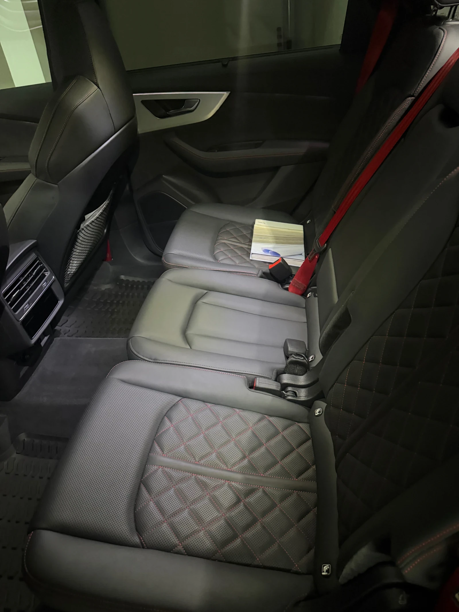 Audi SQ7, снимка 13 - Автомобили и джипове - 55051144