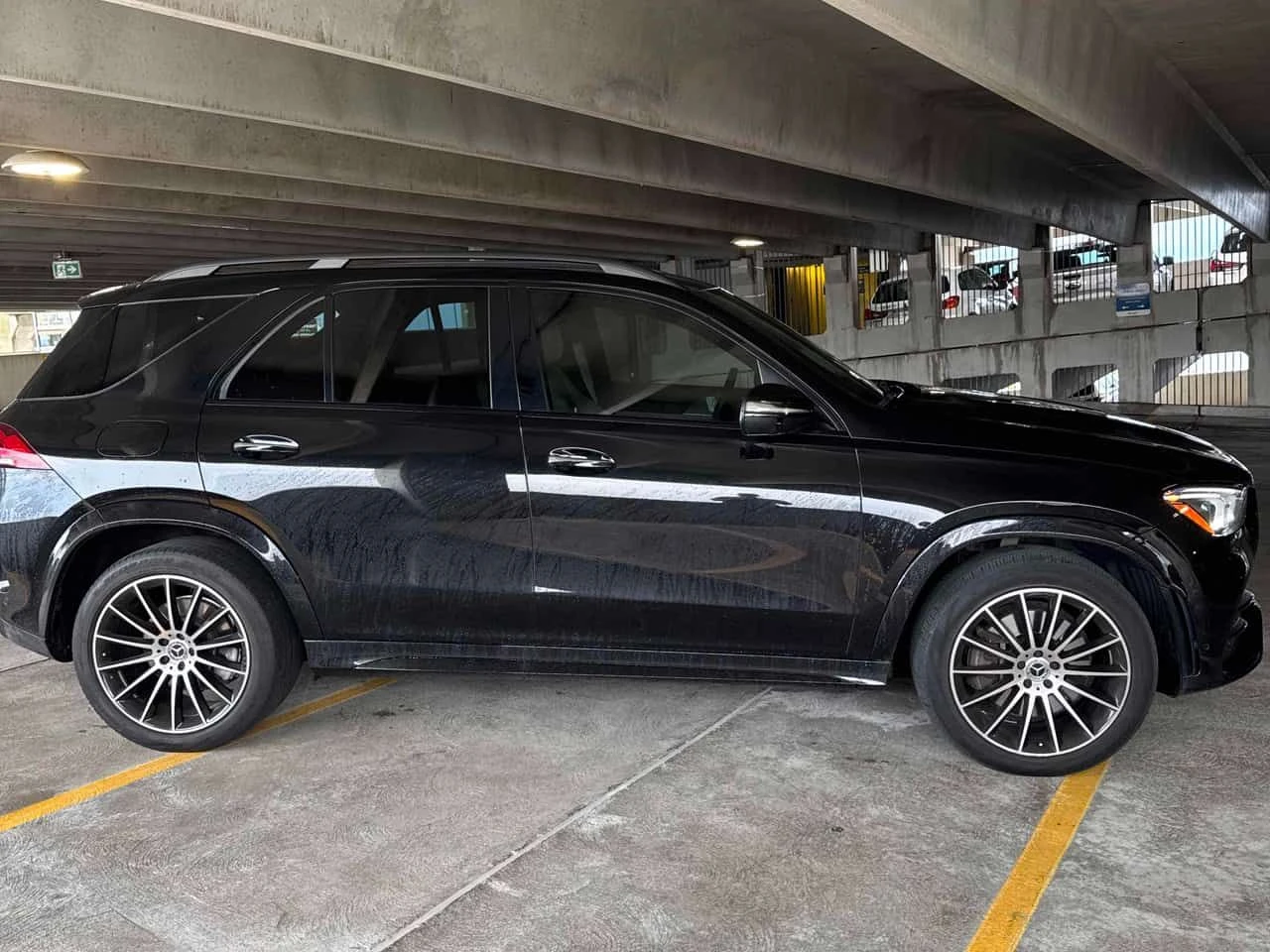 Mercedes-Benz GLE 450 | DISTRONIC | BURMESTER | HUD | , снимка 3 - Автомобили и джипове - 55425344