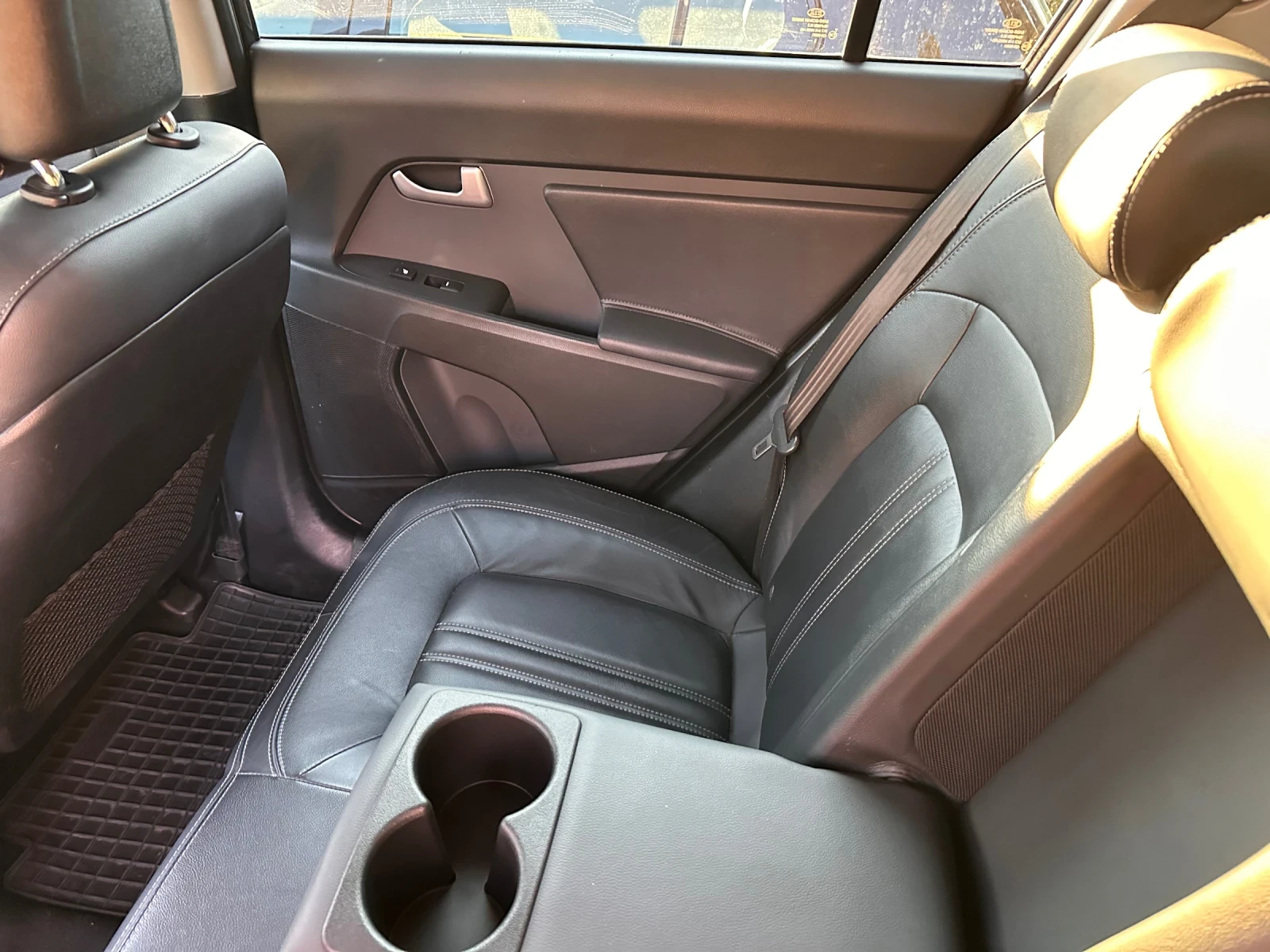 Kia Sportage Kia Sportage facelift 2.0 CRDi AWD, снимка 7 - Автомобили и джипове - 55791039