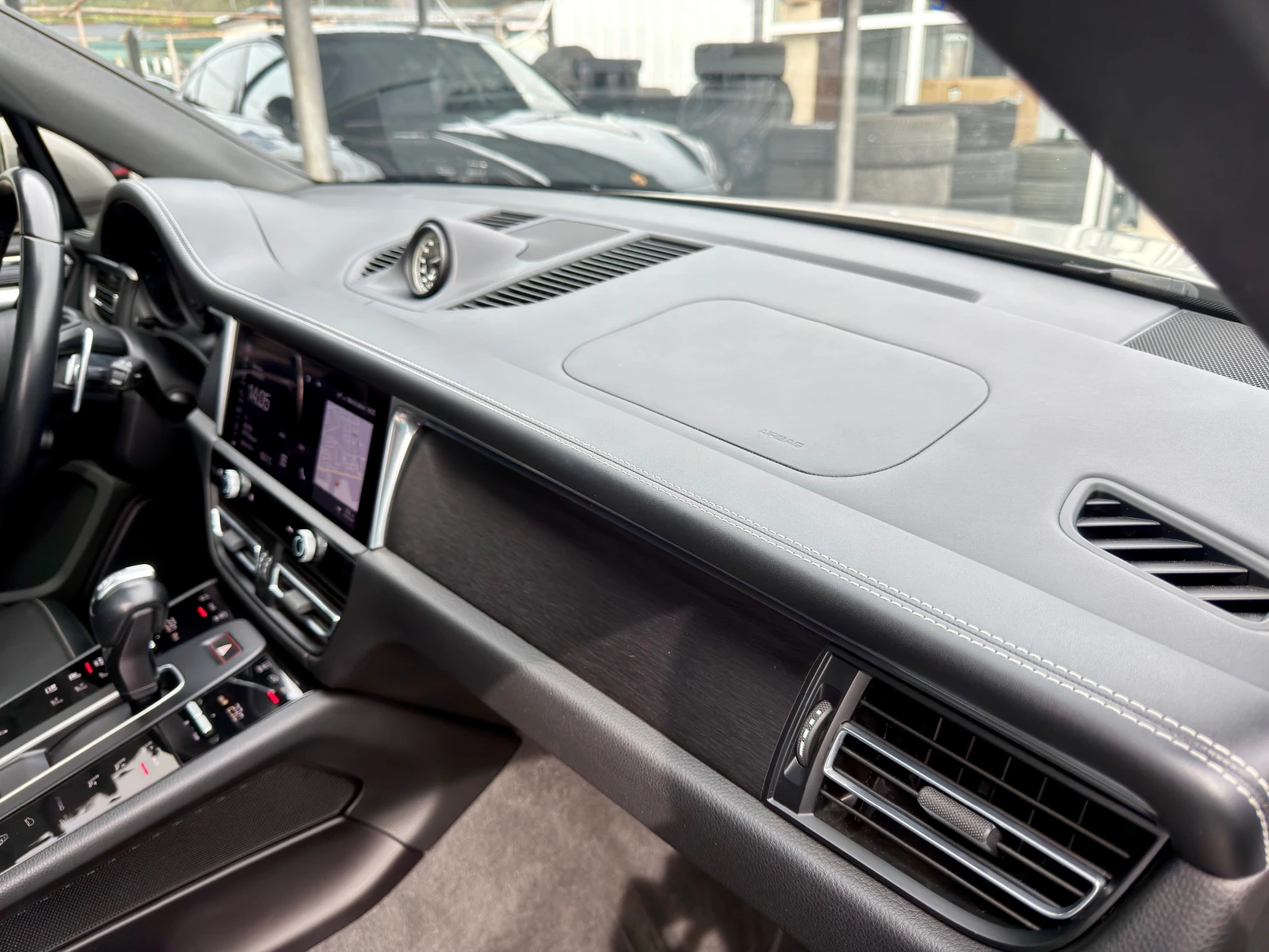 Porsche Macan GTS AUTOMATIK PANORAMA BOSE NAVI 360KAMERA, снимка 8 - Автомобили и джипове - 56140837