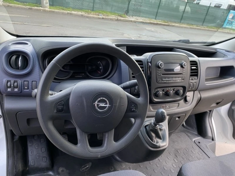 Opel Vivaro 100% ИСТИНСКИ ЕВРО 6B , снимка 13 - Бусове и автобуси - 47299952