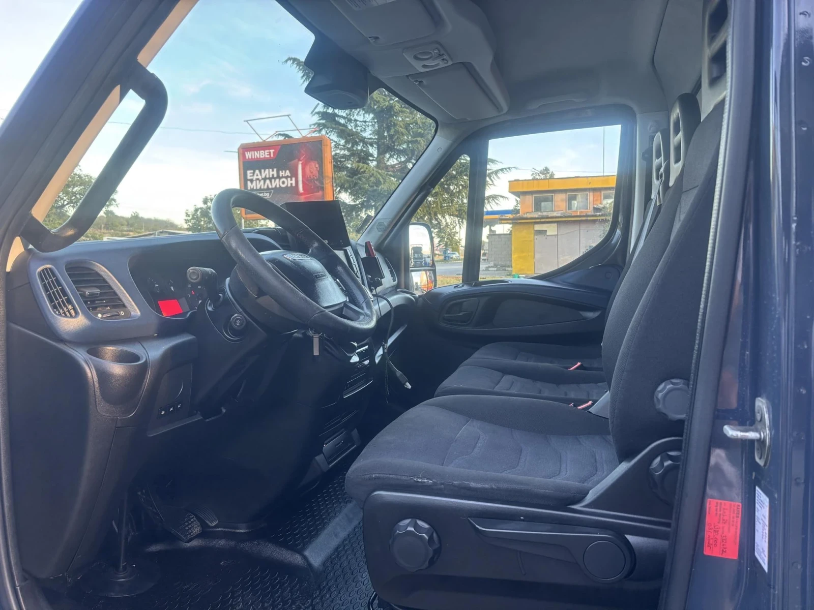Iveco Daily 72C210 HI-MATIC EURO6 ПАДАЩ БОРД - изображение 6