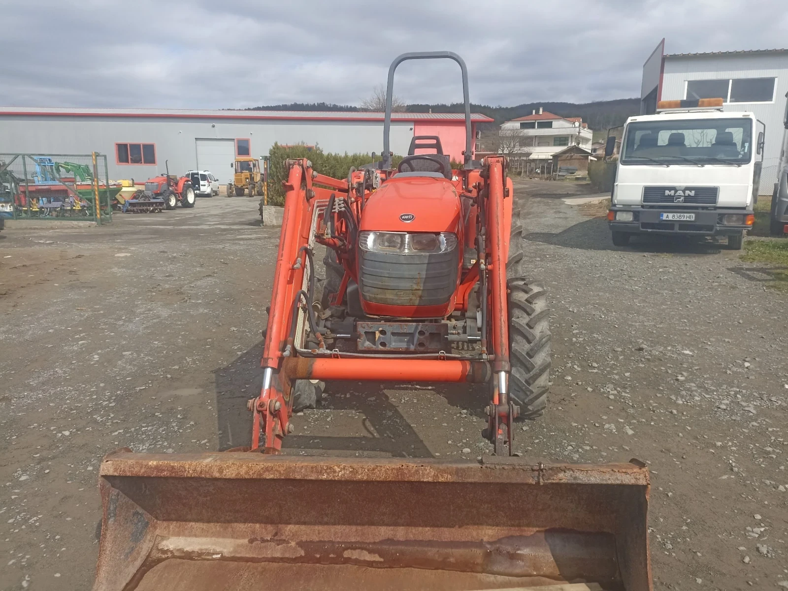 Трактор Kioti DK551, снимка 2 - Селскостопанска техника - 54044946