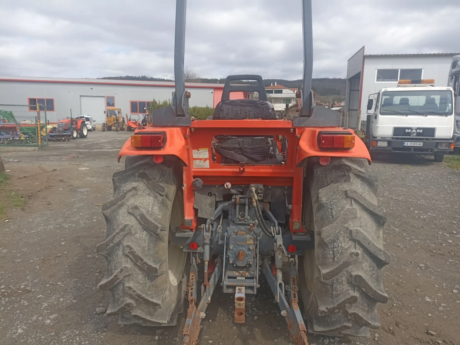 Трактор Kioti DK551, снимка 4 - Селскостопанска техника - 54044946