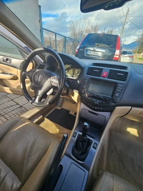 Honda Accord 2.2 i-CDTI, снимка 8