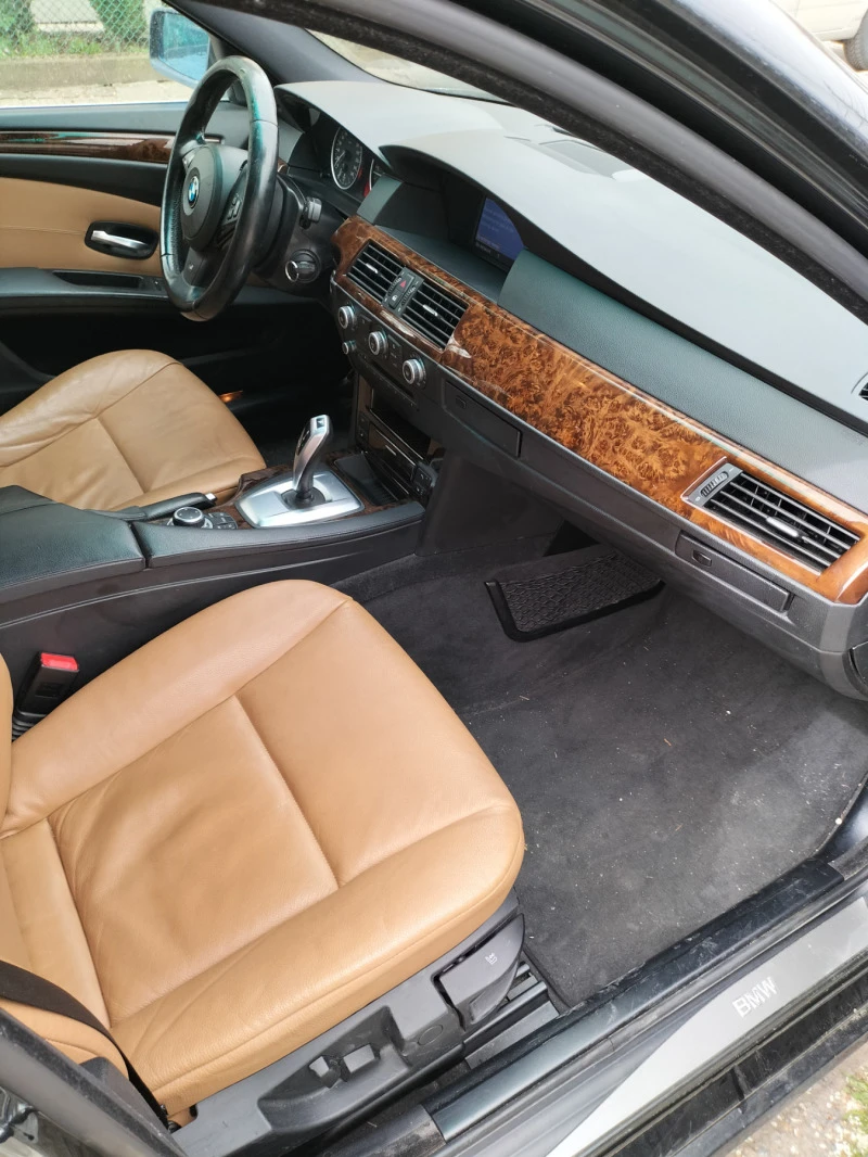 BMW 520 Italia , снимка 15 - Автомобили и джипове - 47917967