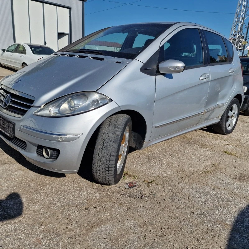 Mercedes-Benz A 170 Автоматик бензин, снимка 2 - Автомобили и джипове - 46079612