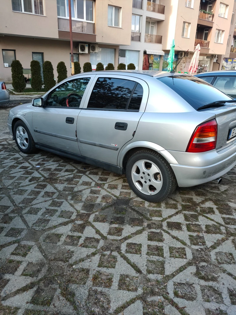 Opel Astra 2.0 DTI, снимка 11 - Автомобили и джипове - 48540632