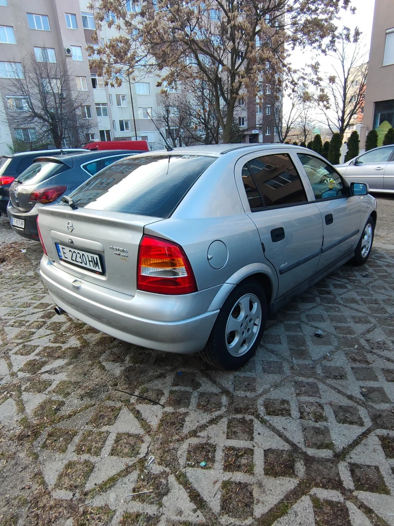 Opel Astra 2.0 DTI, снимка 2 - Автомобили и джипове - 48540632