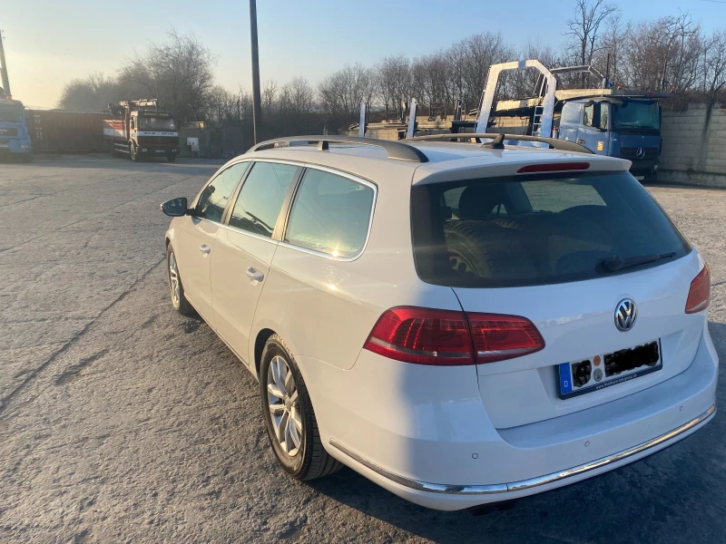 VW Passat 2.0 TDI 177 ps. Led / Navi / Panorama, снимка 4 - Автомобили и джипове - 48757882