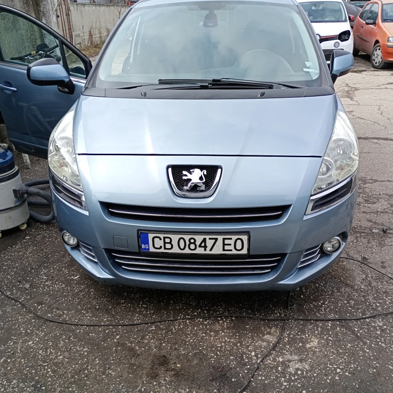 Peugeot 5008 1.6HDI, снимка 1 - Автомобили и джипове - 49444797