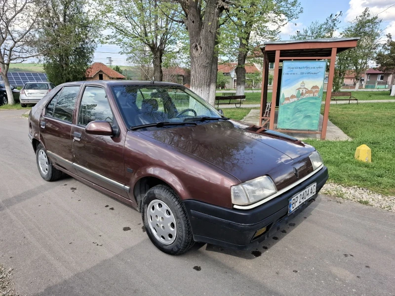 Renault 19