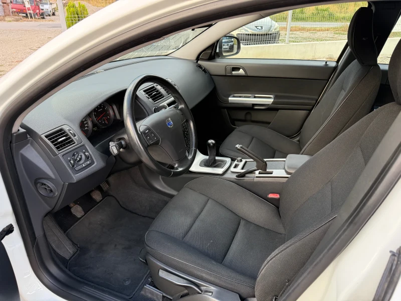 Volvo V50 1.6 146000км ЛИЗИНГ!!!, снимка 9 - Автомобили и джипове - 51278507