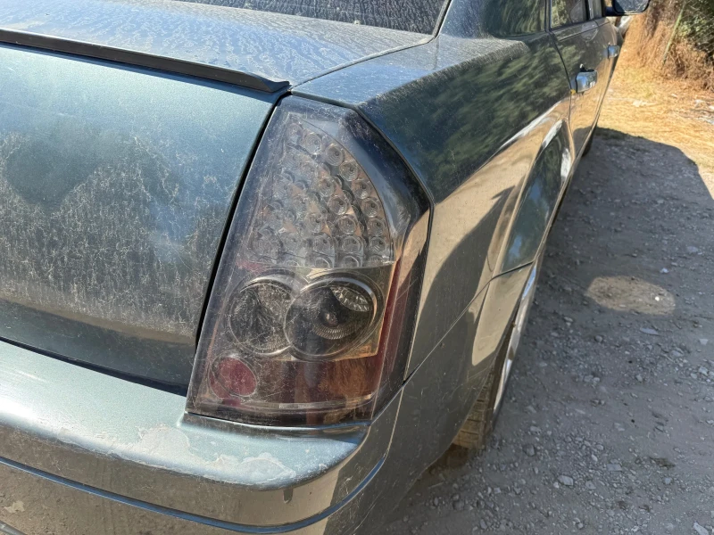 Chrysler 300c 2.7 auto, снимка 7 - Автомобили и джипове - 51822881