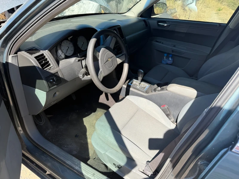 Chrysler 300c 2.7 auto, снимка 9 - Автомобили и джипове - 51822881