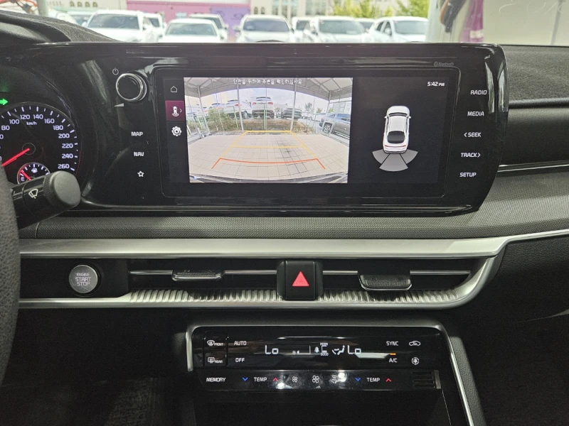 Kia K5 , Гаранция, Лизинг, Автосервиз, снимка 14 - Автомобили и джипове - 51873749