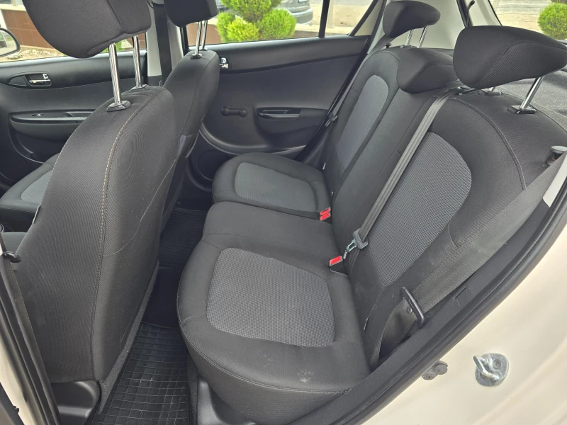 Hyundai I20 1.3 БЕНЗИН ! ! РЕАЛНИ КИЛОМЕТРИ, снимка 14 - Автомобили и джипове - 52303591