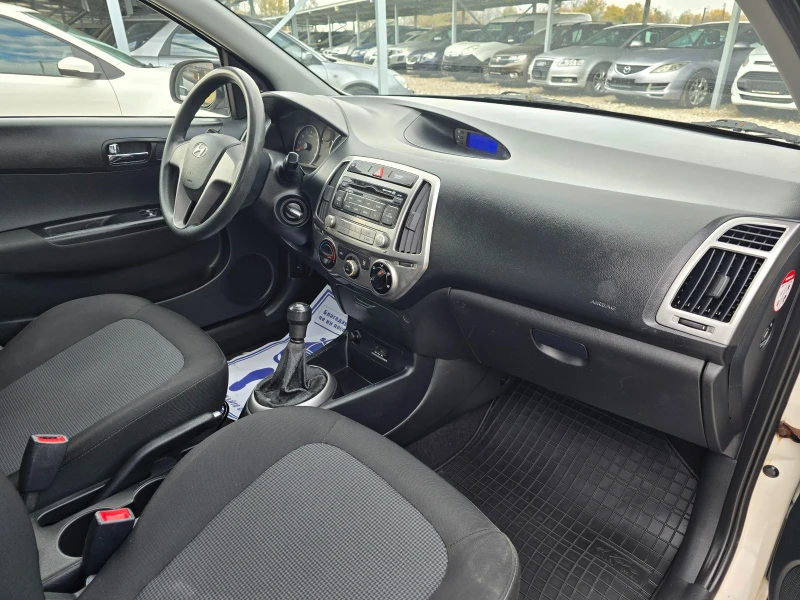 Hyundai I20 1.3 БЕНЗИН ! ! РЕАЛНИ КИЛОМЕТРИ, снимка 9 - Автомобили и джипове - 52303591