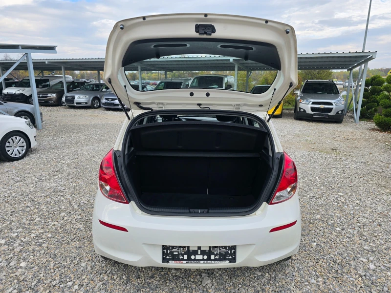 Hyundai I20 1.3 БЕНЗИН ! ! РЕАЛНИ КИЛОМЕТРИ, снимка 15 - Автомобили и джипове - 52303591