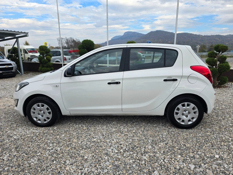 Hyundai I20 1.3 БЕНЗИН ! ! РЕАЛНИ КИЛОМЕТРИ, снимка 2 - Автомобили и джипове - 52303591