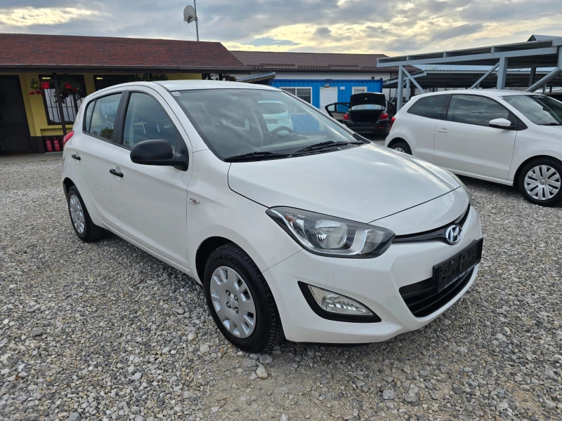 Hyundai I20 1.3 БЕНЗИН ! ! РЕАЛНИ КИЛОМЕТРИ, снимка 7 - Автомобили и джипове - 52303591