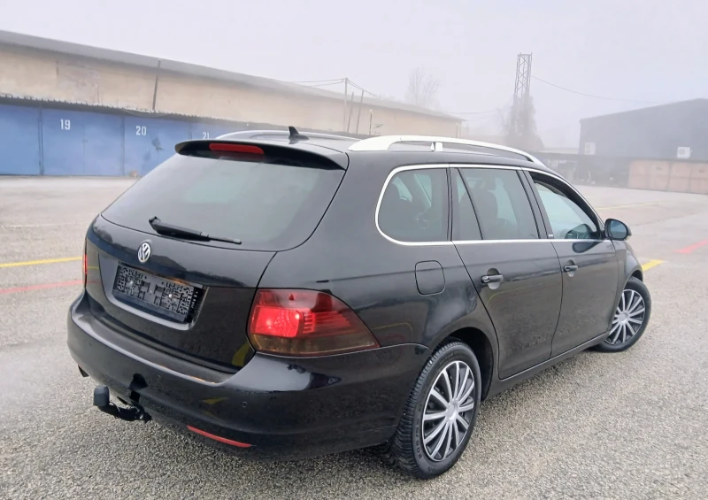 VW Golf 1.6tdi-105, снимка 3 - Автомобили и джипове - 52815120