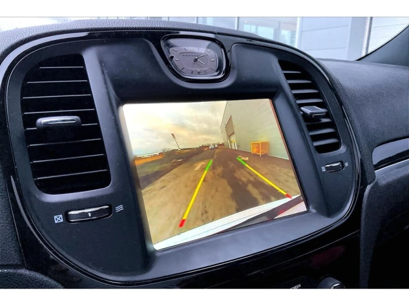 Chrysler 300c 5.7 * * CARFAX * * АВТО КРЕДИТ * * , снимка 13 - Автомобили и джипове - 52869258