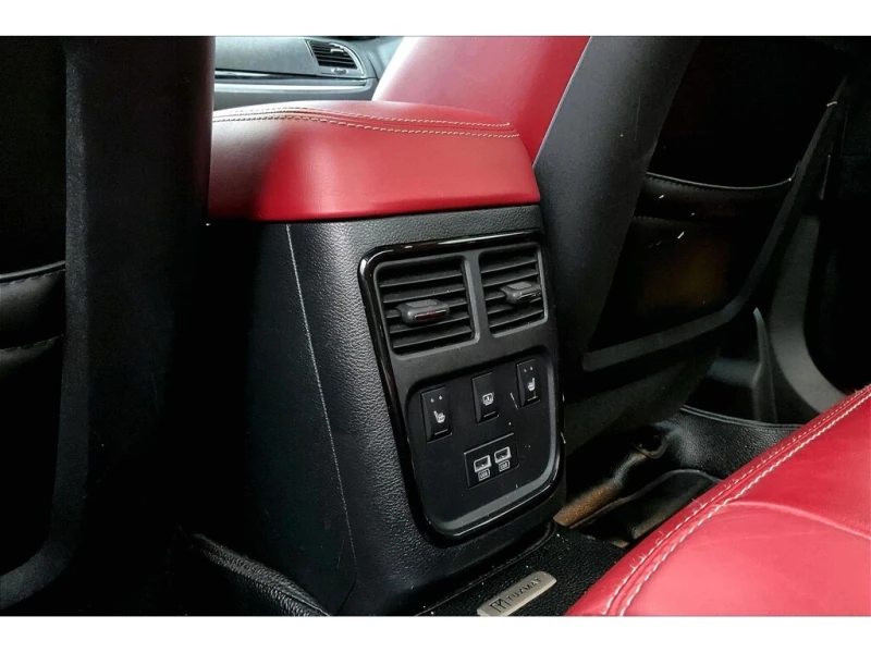 Chrysler 300c 5.7 * * CARFAX * * АВТО КРЕДИТ * * , снимка 17 - Автомобили и джипове - 52869258