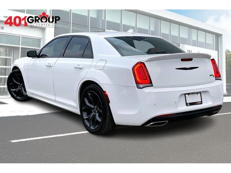 Chrysler 300c 5.7 * * CARFAX * * АВТО КРЕДИТ * * , снимка 6 - Автомобили и джипове - 52869258