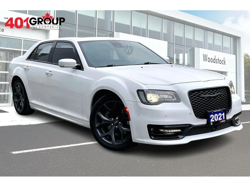 Chrysler 300c 5.7 * * CARFAX * * АВТО КРЕДИТ * * , снимка 3 - Автомобили и джипове - 52869258
