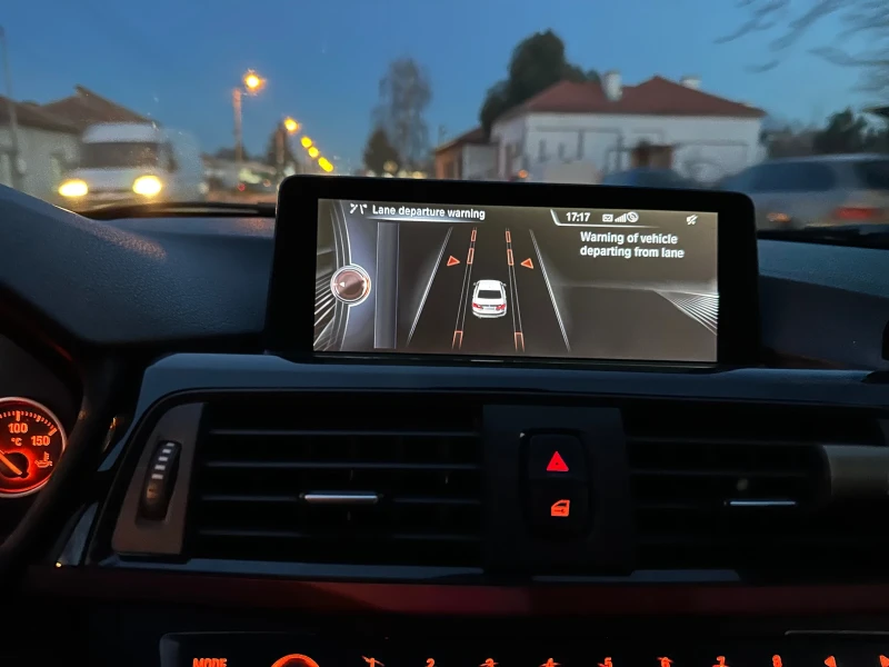 BMW 330 330XDrive, снимка 14 - Автомобили и джипове - 53079406