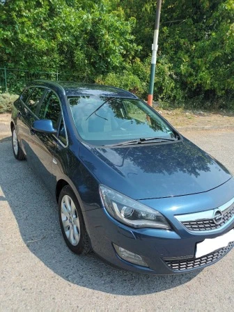 Opel Astra, снимка 2 - Автомобили и джипове - 47412516