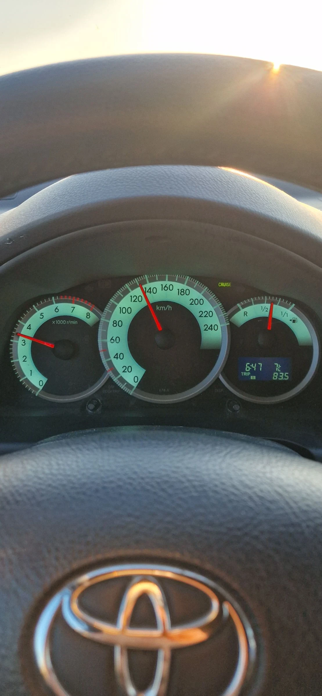 Toyota Corolla verso 1.8 LPC - изображение 7
