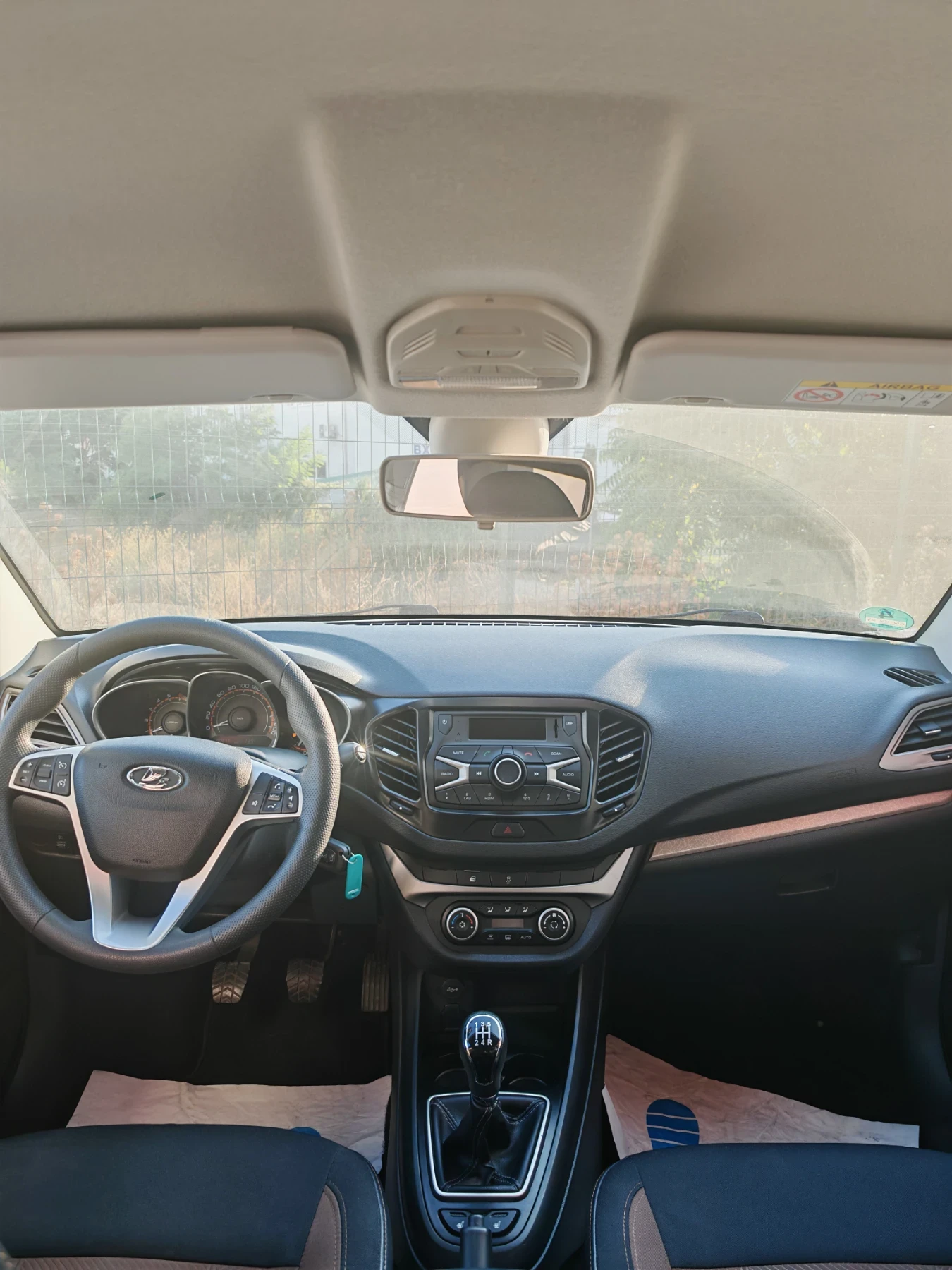 Lada Vesta 1.6 SW - изображение 10