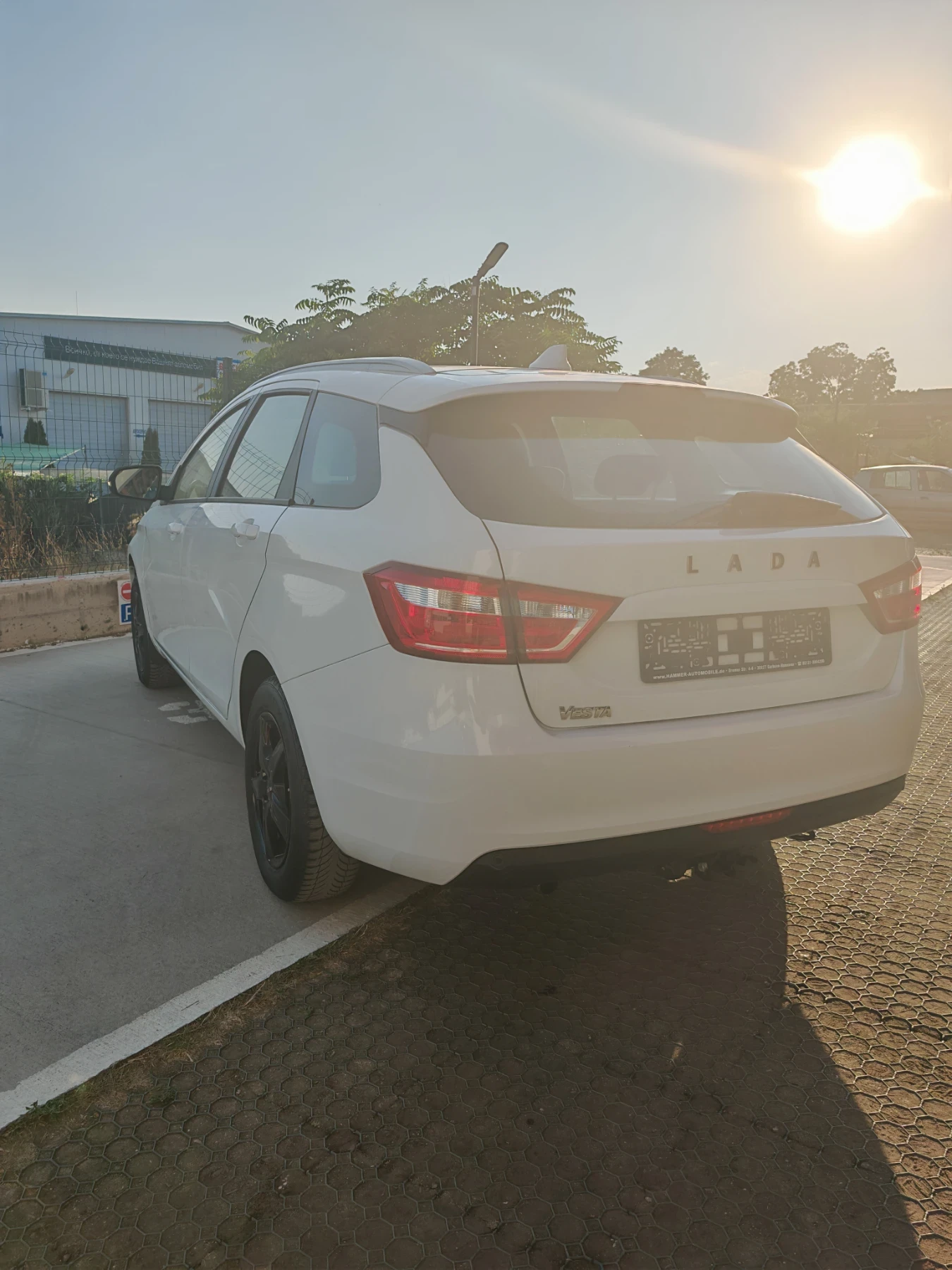 Lada Vesta 1.6 SW - изображение 9