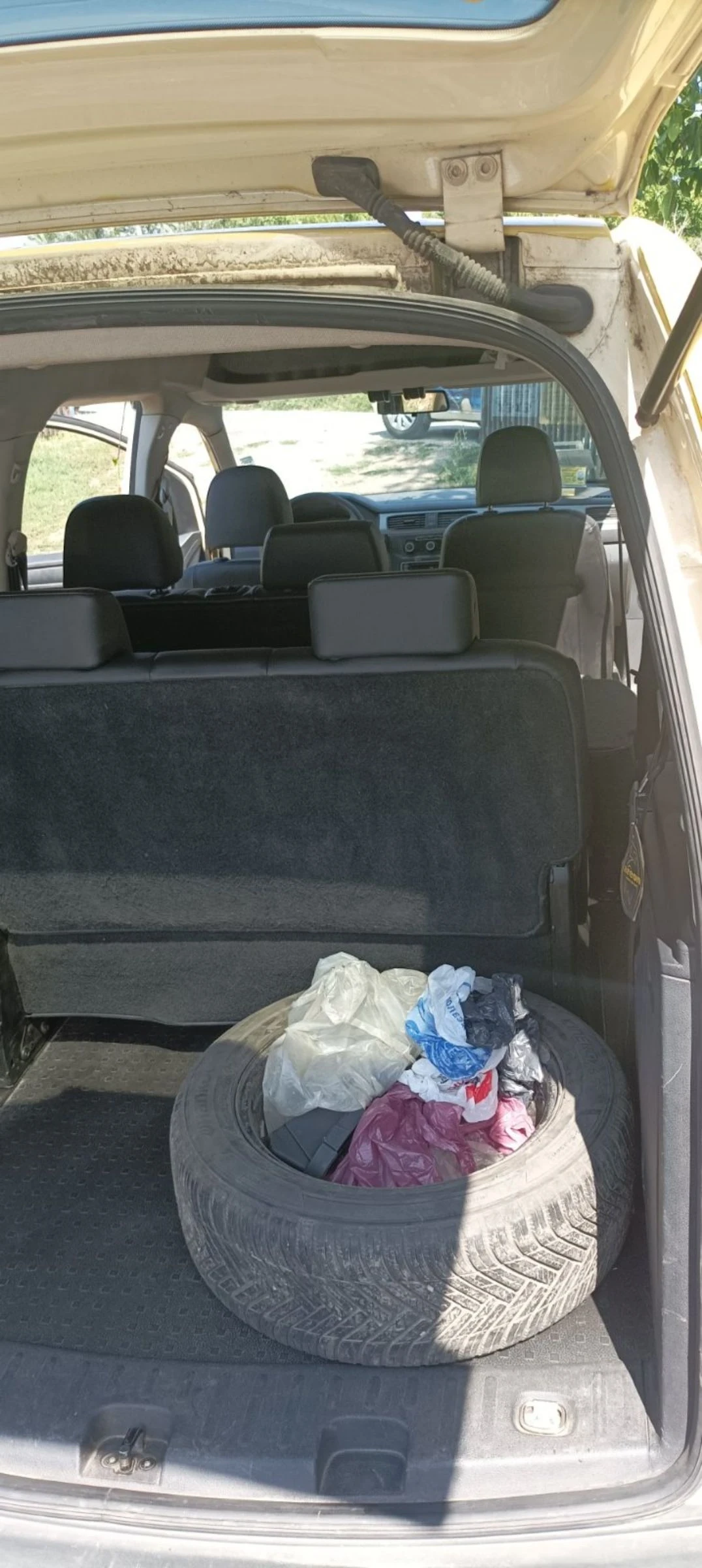 VW Caddy 1.4i  Бензин / Метан | Mobile.bg — изображение 5
