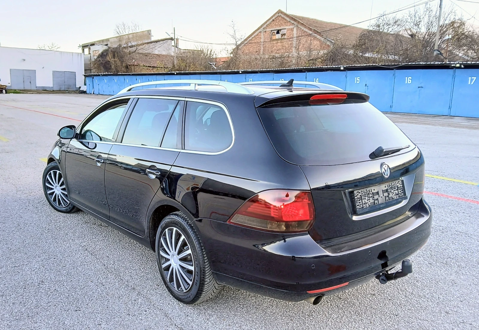 VW Golf 1.6tdi-105 - изображение 6