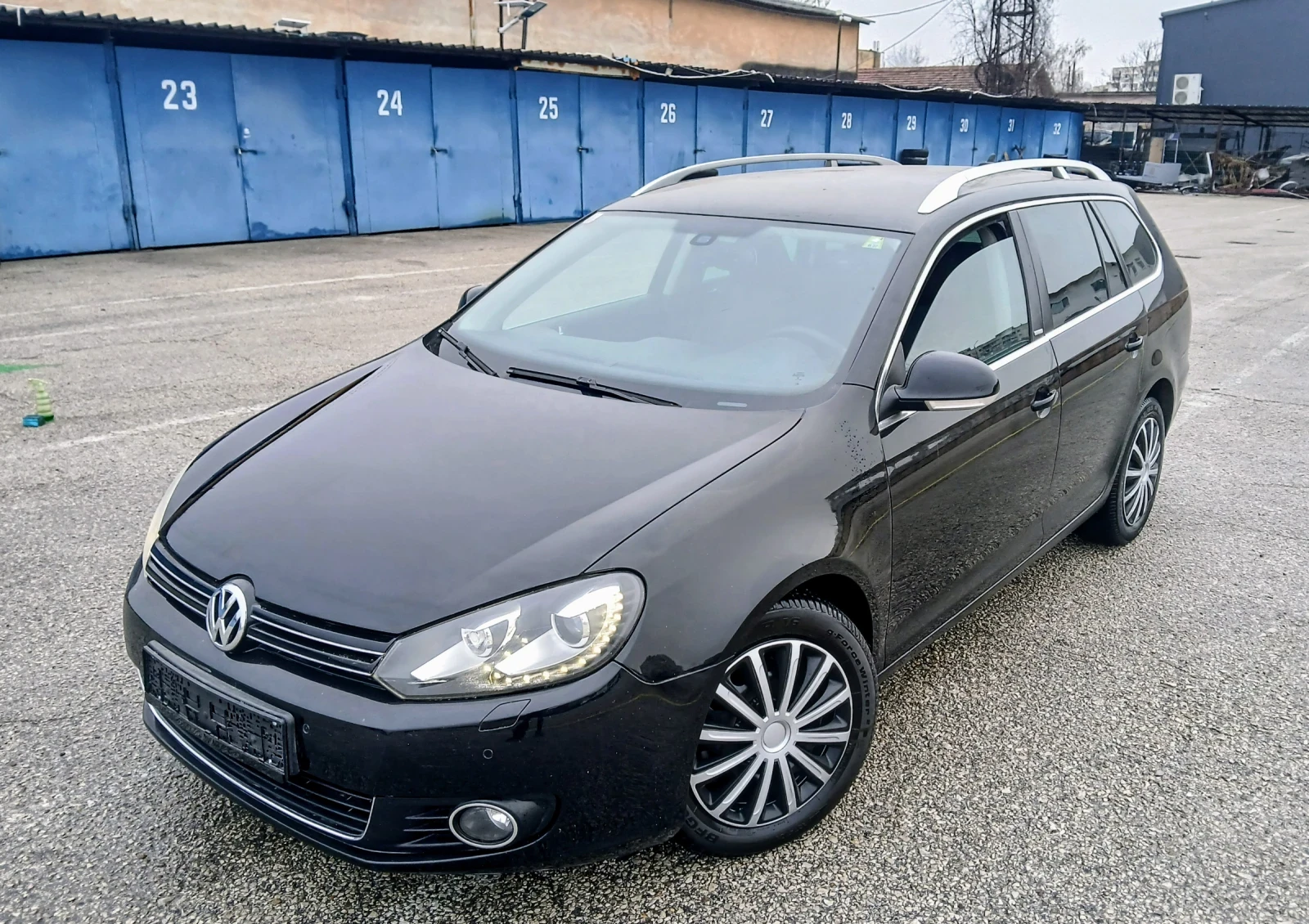 VW Golf 1.6tdi-105, снимка 14 - Автомобили и джипове - 53862084