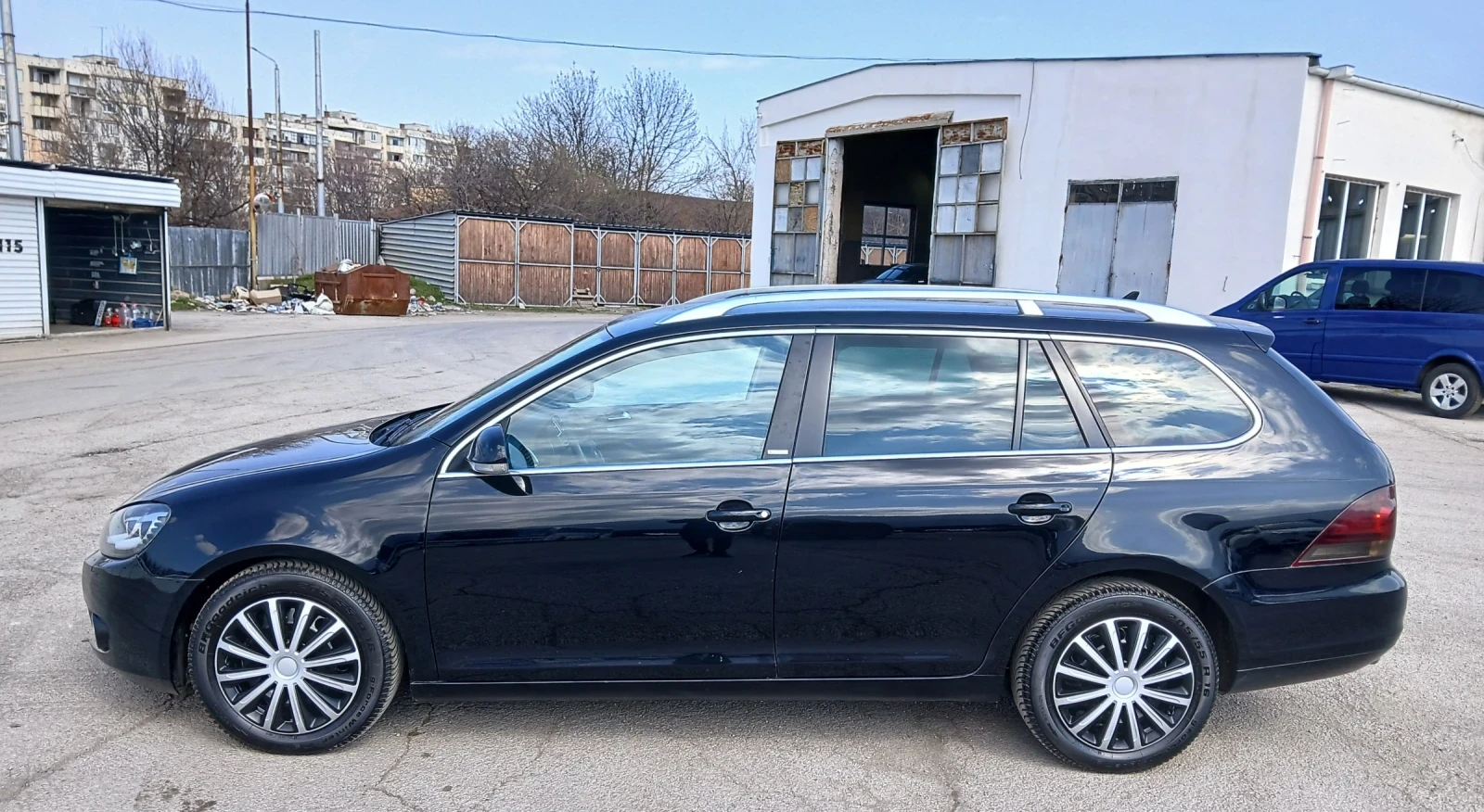 VW Golf 1.6tdi-105, снимка 8 - Автомобили и джипове - 53862084