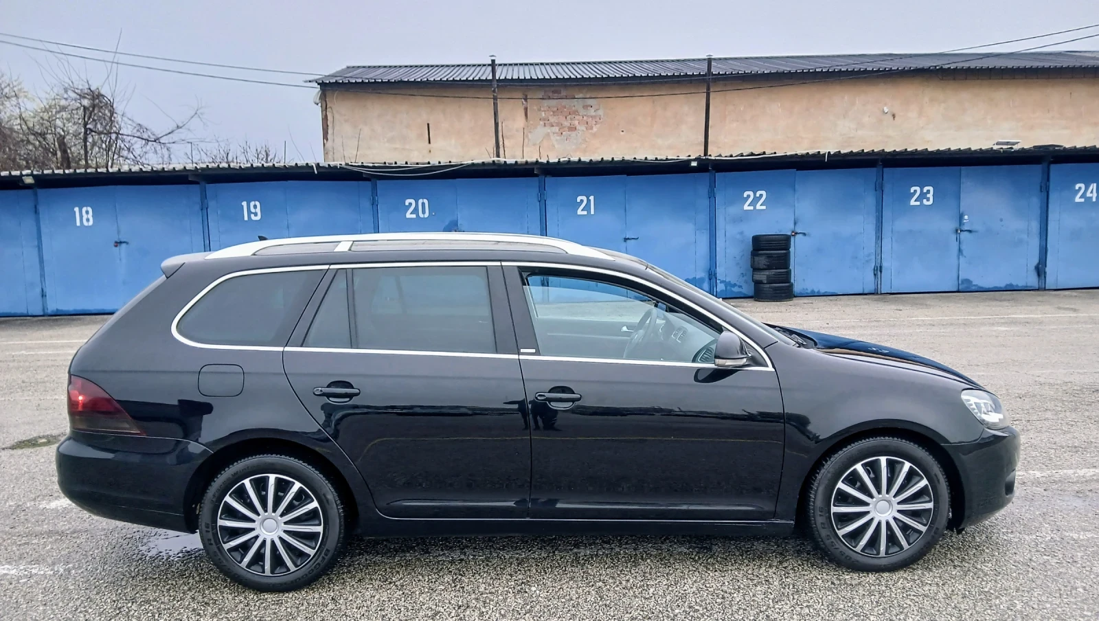 VW Golf 1.6tdi-105, снимка 9 - Автомобили и джипове - 53862084